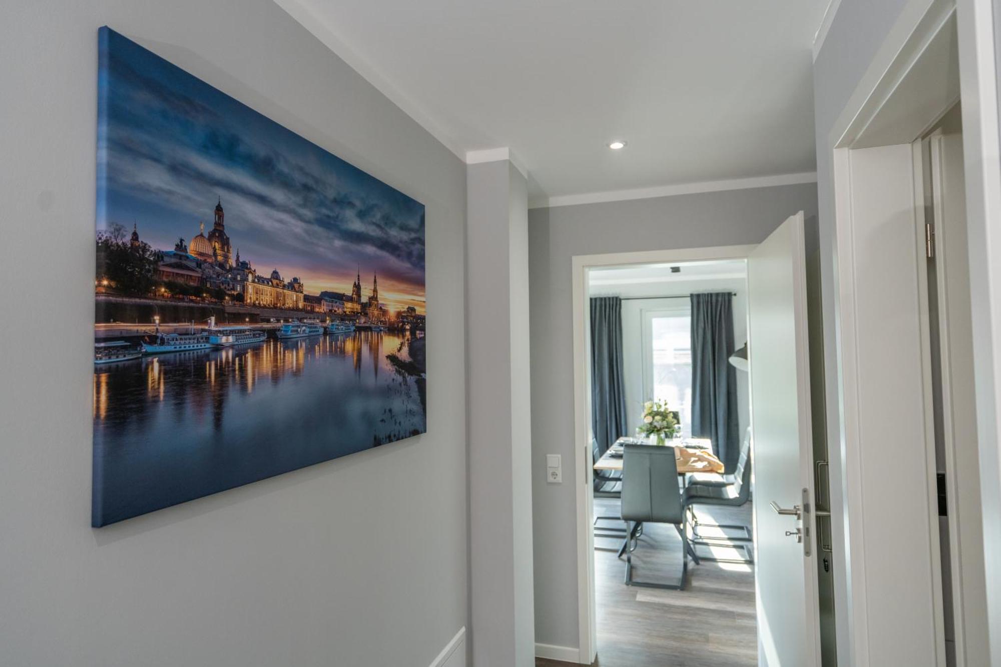 Cozy City Dream Apartment Mit Terrasse Und Parkplatz - 90M² Dresden Bagian luar foto